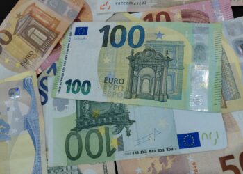 Marché noir des devises en Algérie : Quel est le prix de 100 euros en dinar ?