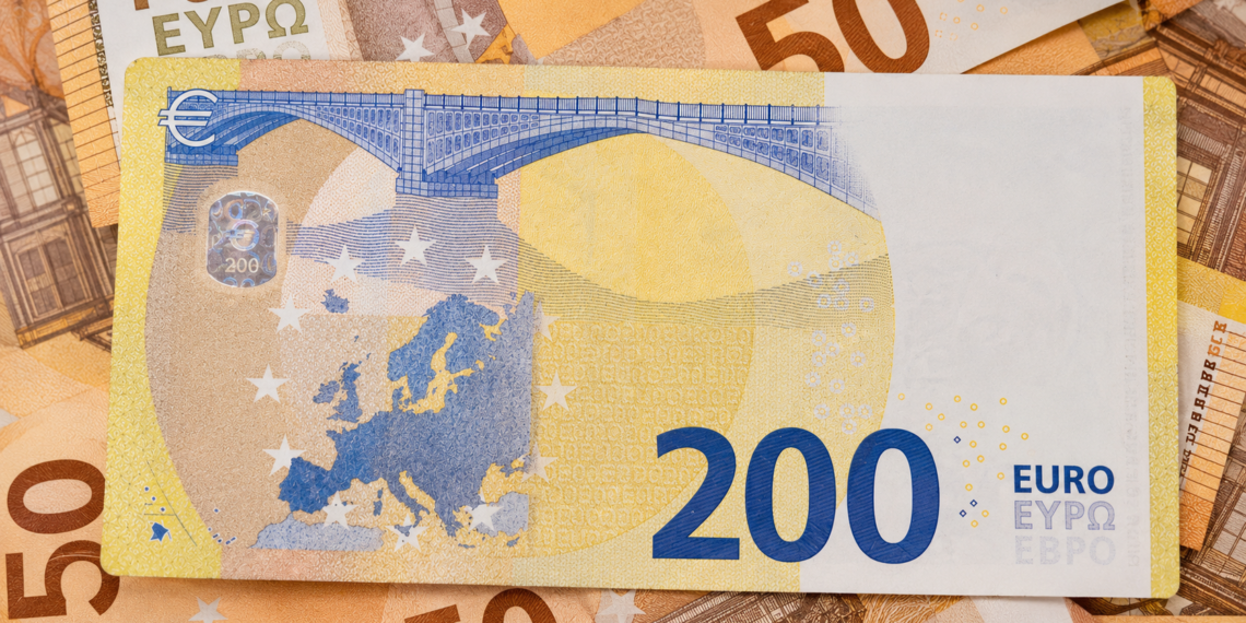 Marché noir: taux de change de l’euro et du dollar devant le dinar DZD