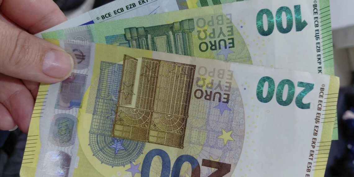 dinar face à l'euro